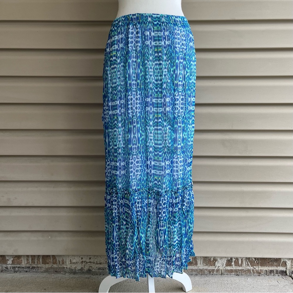 •Jaclyn Smith• Patterned Crinkle Skirt with Shimmer - Size XL